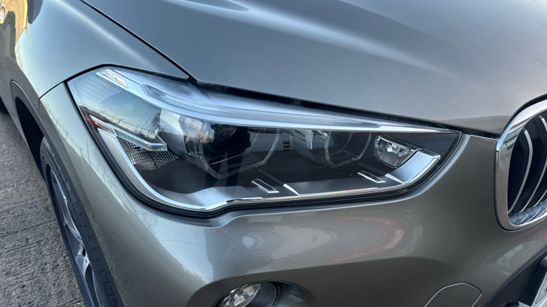 BMW X1 xDrive 20i xLine 5dr Step Auto Petrol Estate